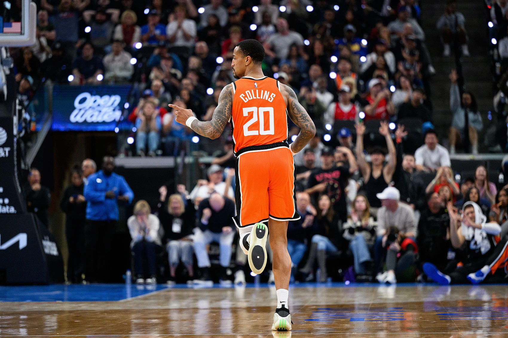 世界杯官网入口-队记：快船目前无意交易科林斯的到期合同 也没有兜售博格丹