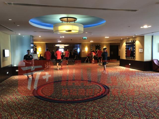 世界杯直播下载-国足酒店内一日两练 核酸“三天一测”确保安全